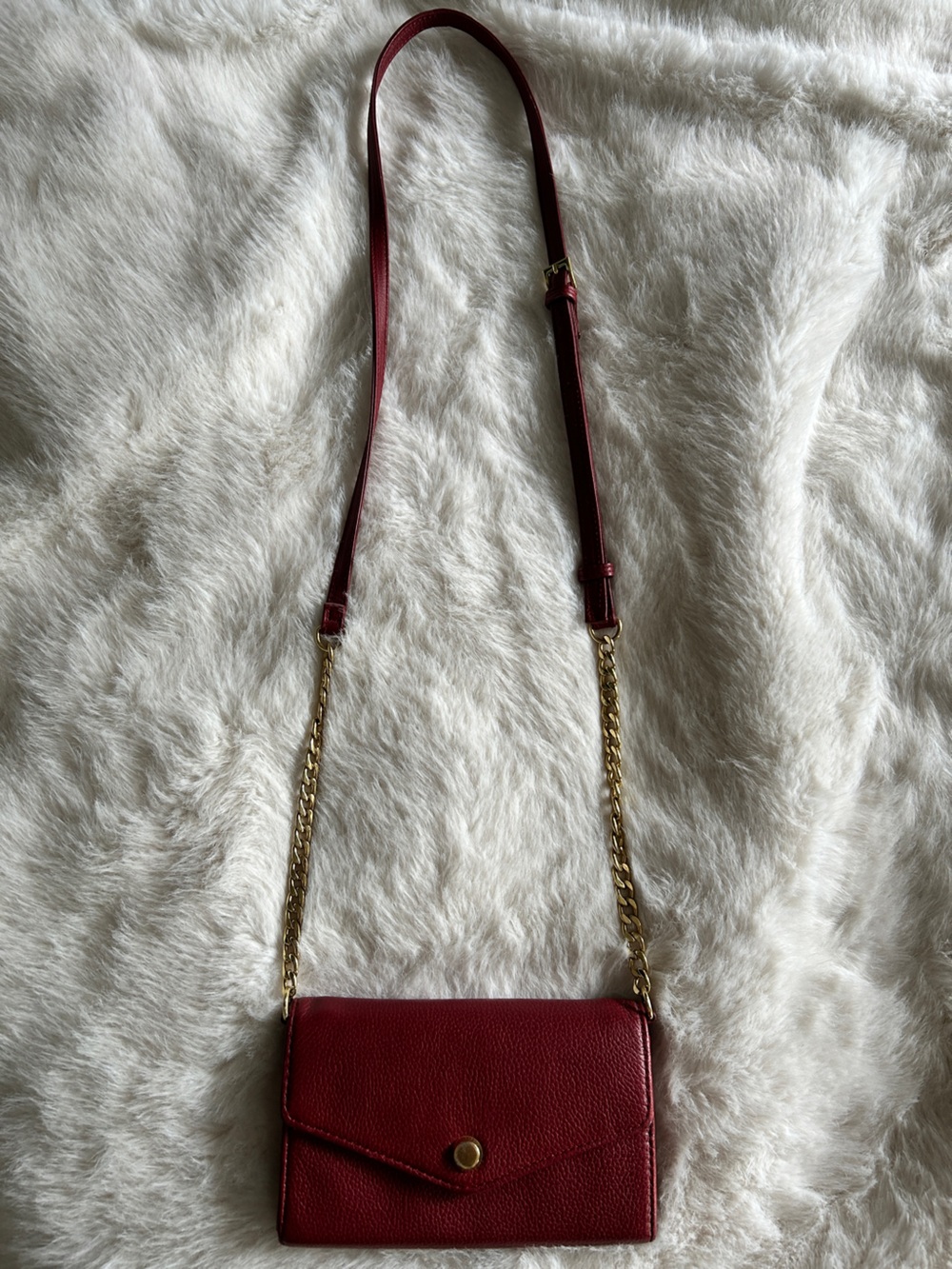 Stella and Max Red Leather Wallet w/ Removable Crossbody Chain Strap - Picture 3 of 8